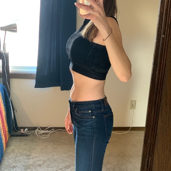 Fabletics crop top - Picture 7 of 10